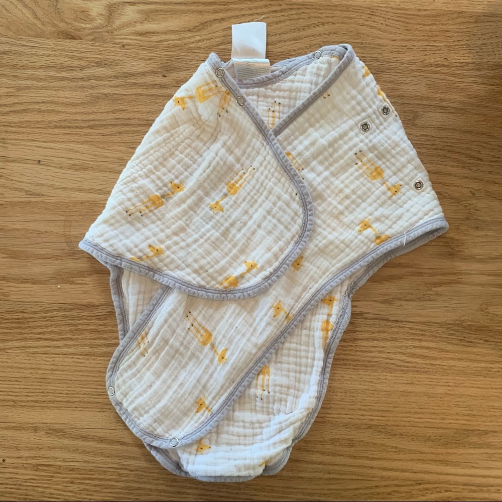 Giraffe baby swaddle